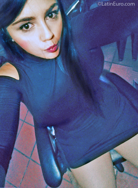 Date this charming Colombia girl Emily from Medellin CO27037
