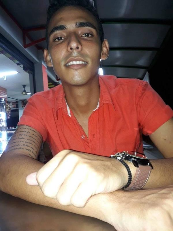 Date this good-looking Colombia man ENDURIS from San Martín CO27042