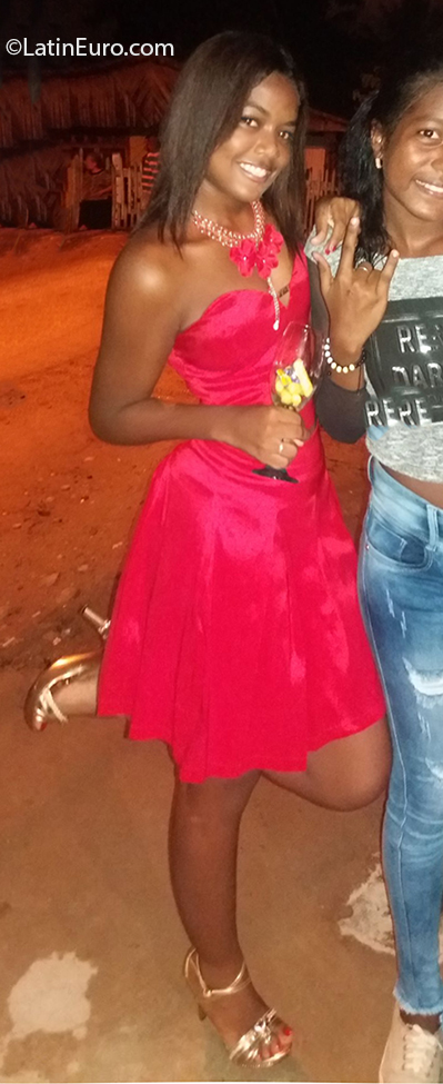 Date this passionate Colombia girl Kaydis from Cartagena CO28604