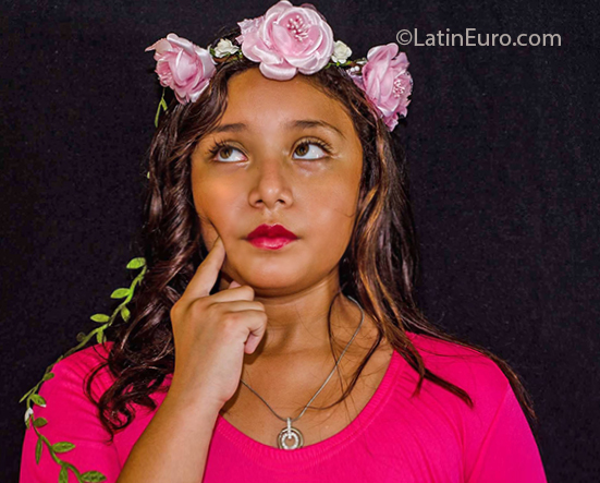 Date this hot Mexico girl Jade from Cancun MX1810