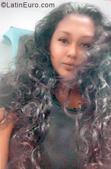 Date this athletic Colombia girl Kelly from Barranquilla CO27122