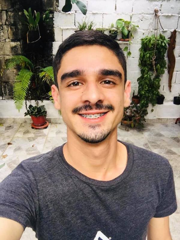 Date this tall Colombia man Cardona1204 from Bogotá CO27131