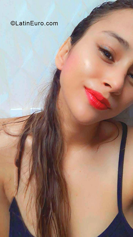 Date this cute Venezuela girl Dayana from Magangue VE3120