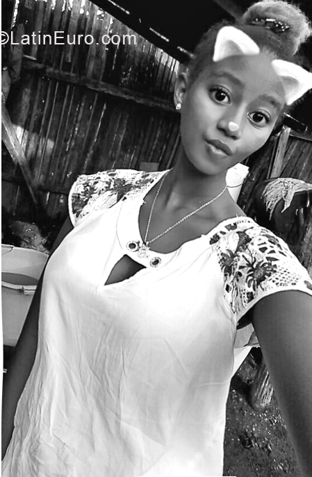 Date this georgeous Colombia girl Briny from Quibdo CO27166