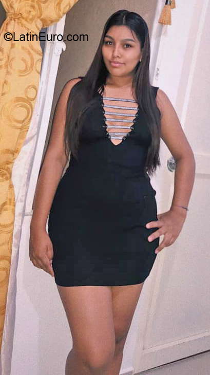 Date this exotic Colombia girl Jenny from Cali CO27214