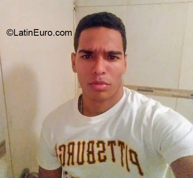 Date this fun Venezuela man Antonio from Caracas VE3157