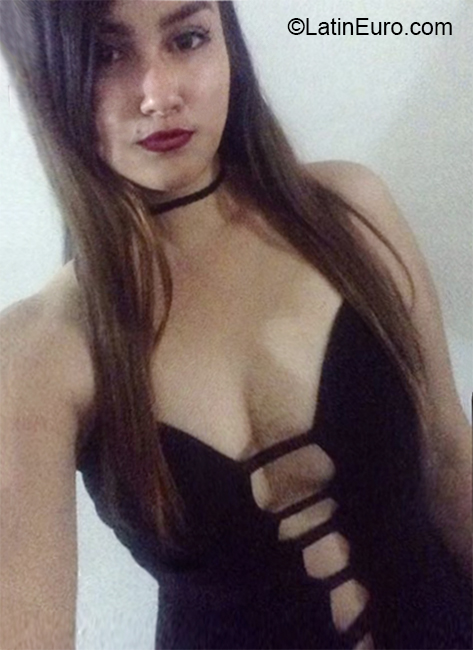 Date this delightful Venezuela girl Allison from Maracaibo VE3271