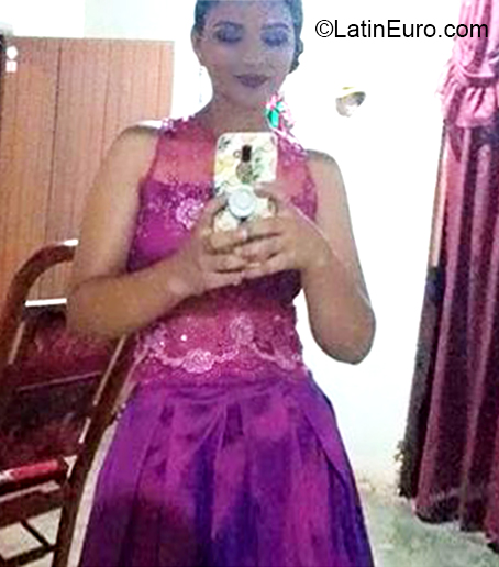 Date this gorgeous Colombia girl Yenis from Sincelejo CO27259