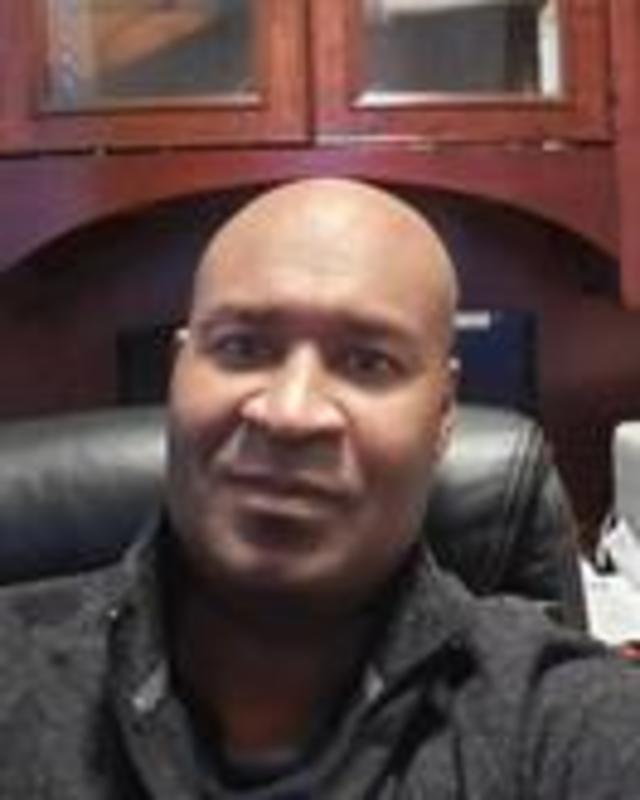 Date this hot Canada man Anthony from London CA835