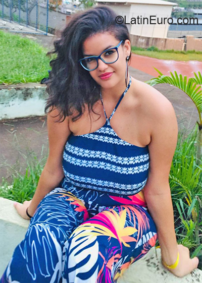 Date this georgeous Brazil girl Emanuele from Joao Monlevade BR11123