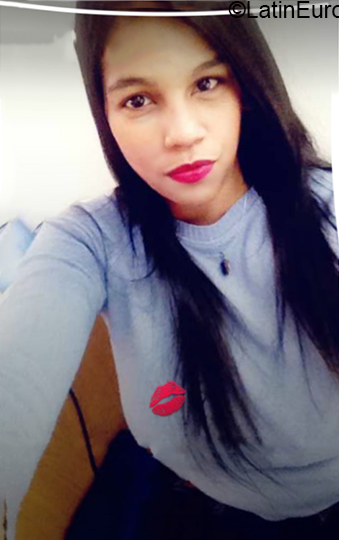 Date this tall Venezuela girl Mimi from Caracas VE3523