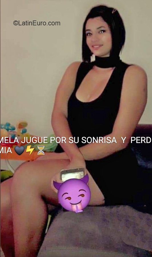 Date this attractive Spain girl Dahiana from Zaragoza ES502