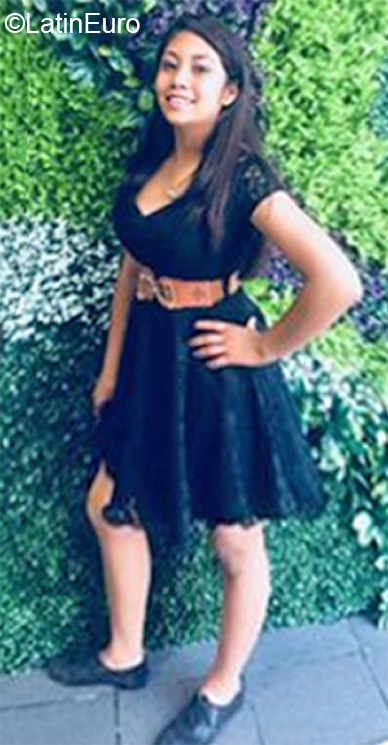 Date this attractive Mexico girl Wendi from Ciudad Juarez MX1854