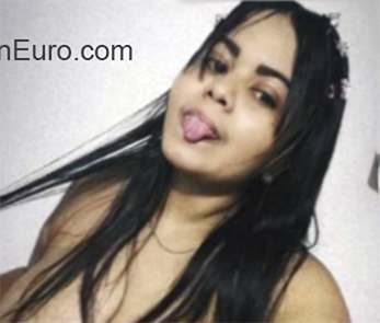 Date this voluptuous Colombia girl Loraine from Barranquilla CO27534
