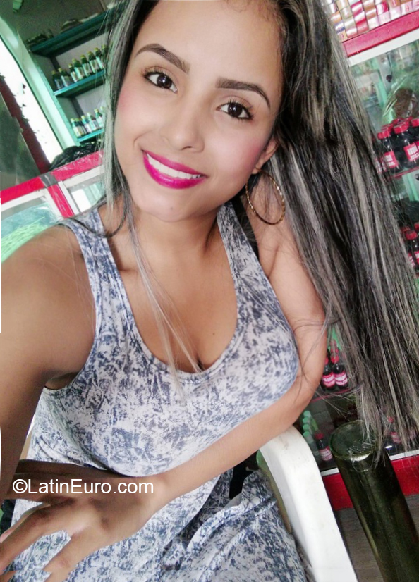 Date this gorgeous Colombia girl Sandra medina from Villavicencio CO27544