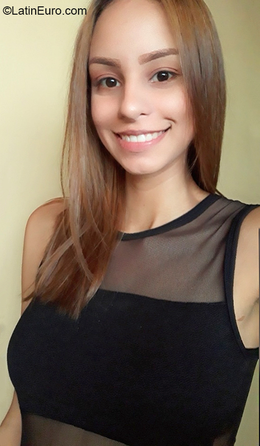 Date this delightful Venezuela girl Remar from Barinas VE3247