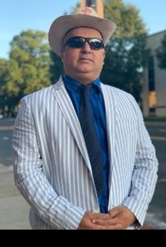 Date this hard body United States man Bahram from Brighton US20831