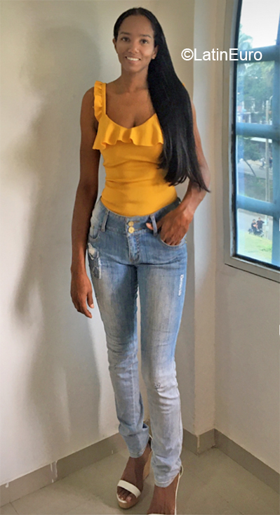 Date this georgeous Colombia girl Marania from Cali CO27609