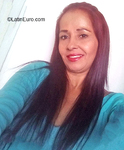 attractive Colombia girl Laura from Medellin CO27690
