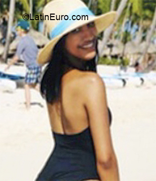 Date this pretty Dominican Republic girl Hilany from La Romana DO38344
