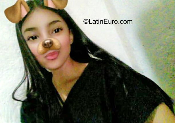 Date this fun Venezuela girl Sofya from Los Teques VE3281