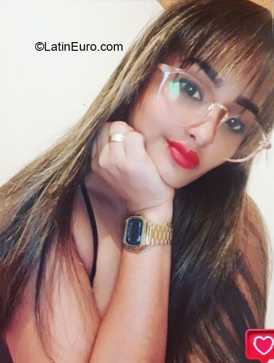 Date this sultry Colombia girl Aura from Caucasia CO27711