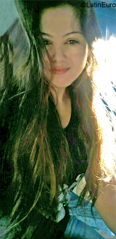 Date this gorgeous Argentina girl Carolina from Las Brenas AR444