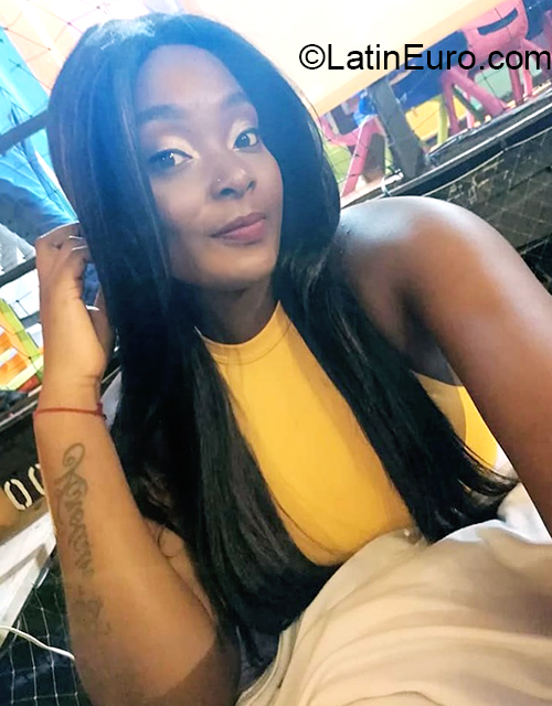 Date this attractive Colombia girl Mileidy from Cali CO27849