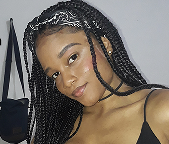 Date this voluptuous Colombia girl Nicol from Cali CO27895