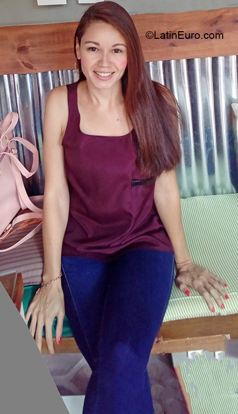 Date this georgeous Venezuela girl Carolina from San Cristobal VE3318