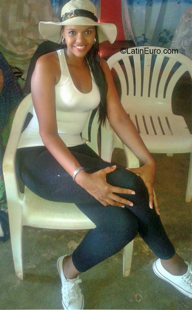 Date this tall Venezuela girl Gradivis from Caracas VE3343