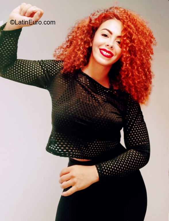 Date this hot Colombia girl Yaki from Medellin CO28030