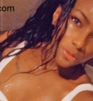 Date this sultry Colombia girl Lina from Cali CO28040