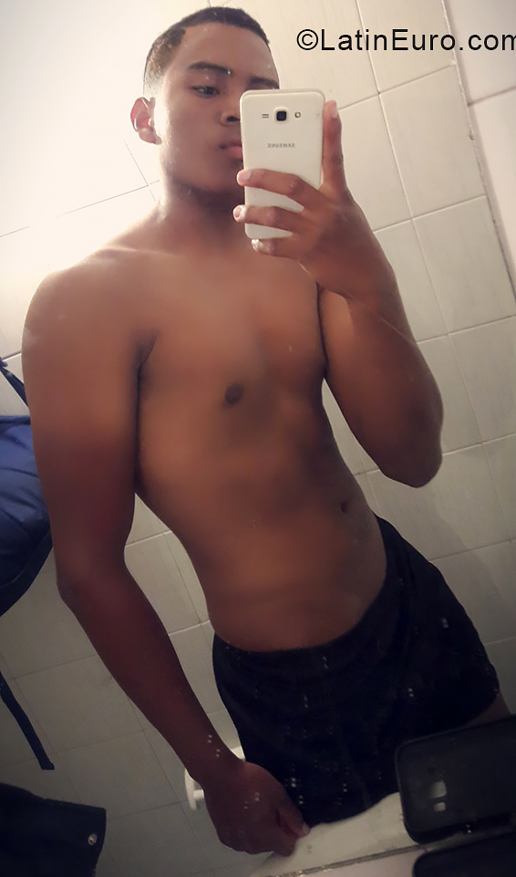 Date this voluptuous Colombia man Liam from Bogota CO28102