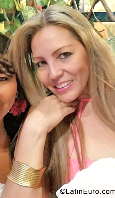 Date this attractive Colombia girl Olga from Neiva CO28164