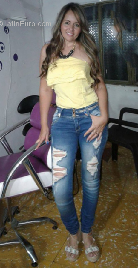 Date this georgeous Colombia girl Martha from Cali CO28178