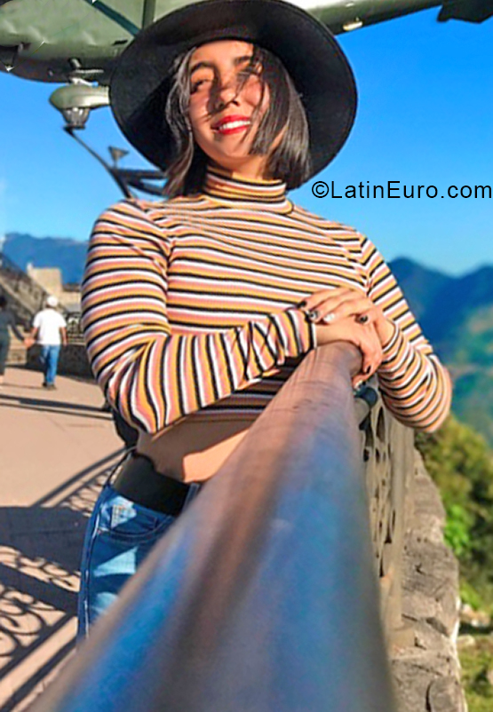 Date this hot Mexico girl Emma from Hidalgo MX1994