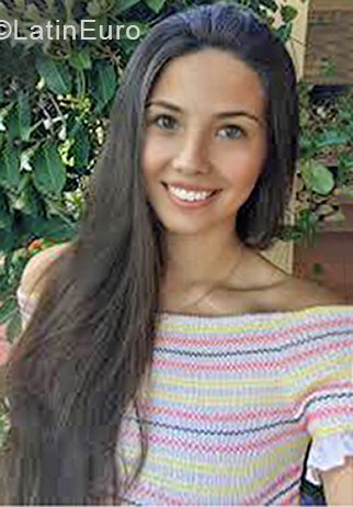 Date this hard body Colombia girl Emily from Medellin CO28197