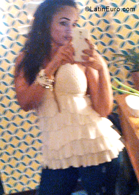 Date this tall Colombia girl Manuela from Medellin CO28208