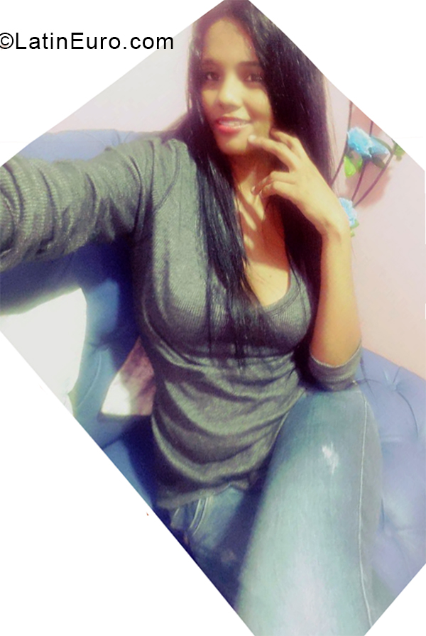 Date this passionate Colombia girl La Flaca from Bucaramanga CO28218