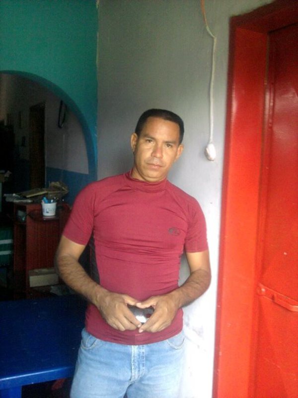 Date this beautiful Venezuela man Roberto alvarez from Florida VE3386