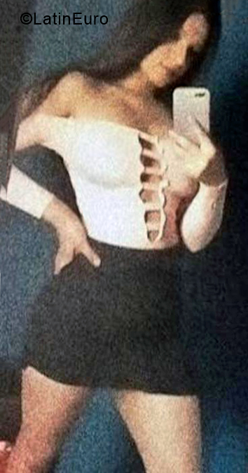 Date this young Colombia girl Vanessa from Bogota CO28271