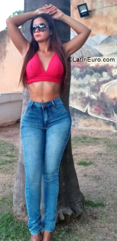Date this hot Brazil girl Ana Cristina from Rio de Janeiro BR11376