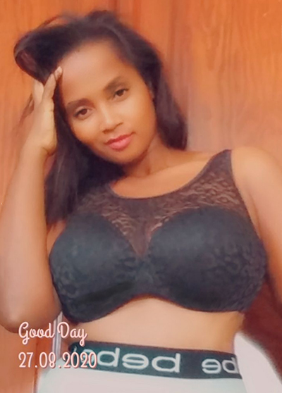 Date this pretty Dominican Republic girl Claudia Anyelina from Santiago DO38705