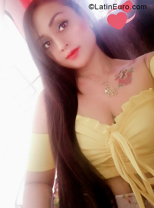 Date this gorgeous Colombia girl Claudia from Pereira CO28472