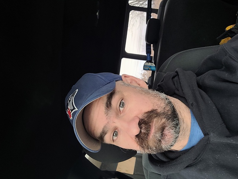 Date this sensual Canada man Silversurferqc from Montreal CA841