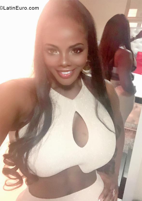 Date this fun Colombia girl Julieth from Cali CO28508