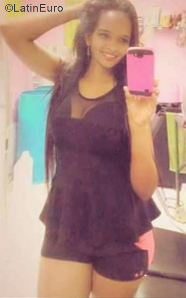 Date this delightful United States girl Lis from Miami US21604