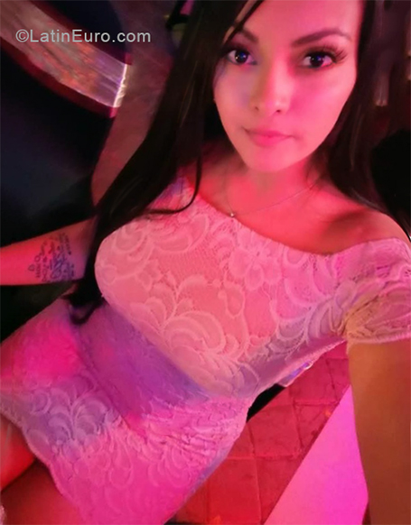 Date this sultry Costa Rica girl Belkis from San Jose CR416