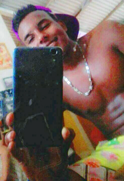 Date this delightful Venezuela man Yojan from Barcelona VE3480